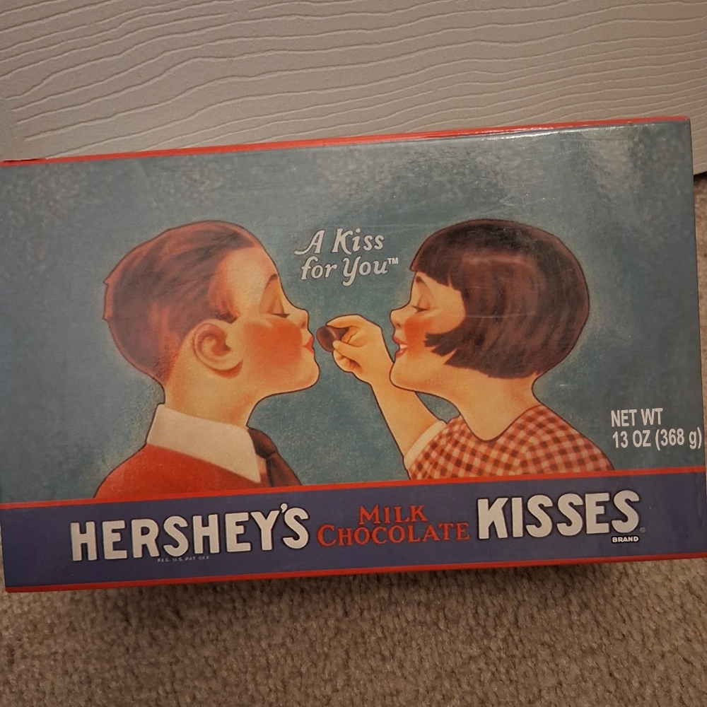 Hershey's Milk Chocolate Kisses Recipe Box